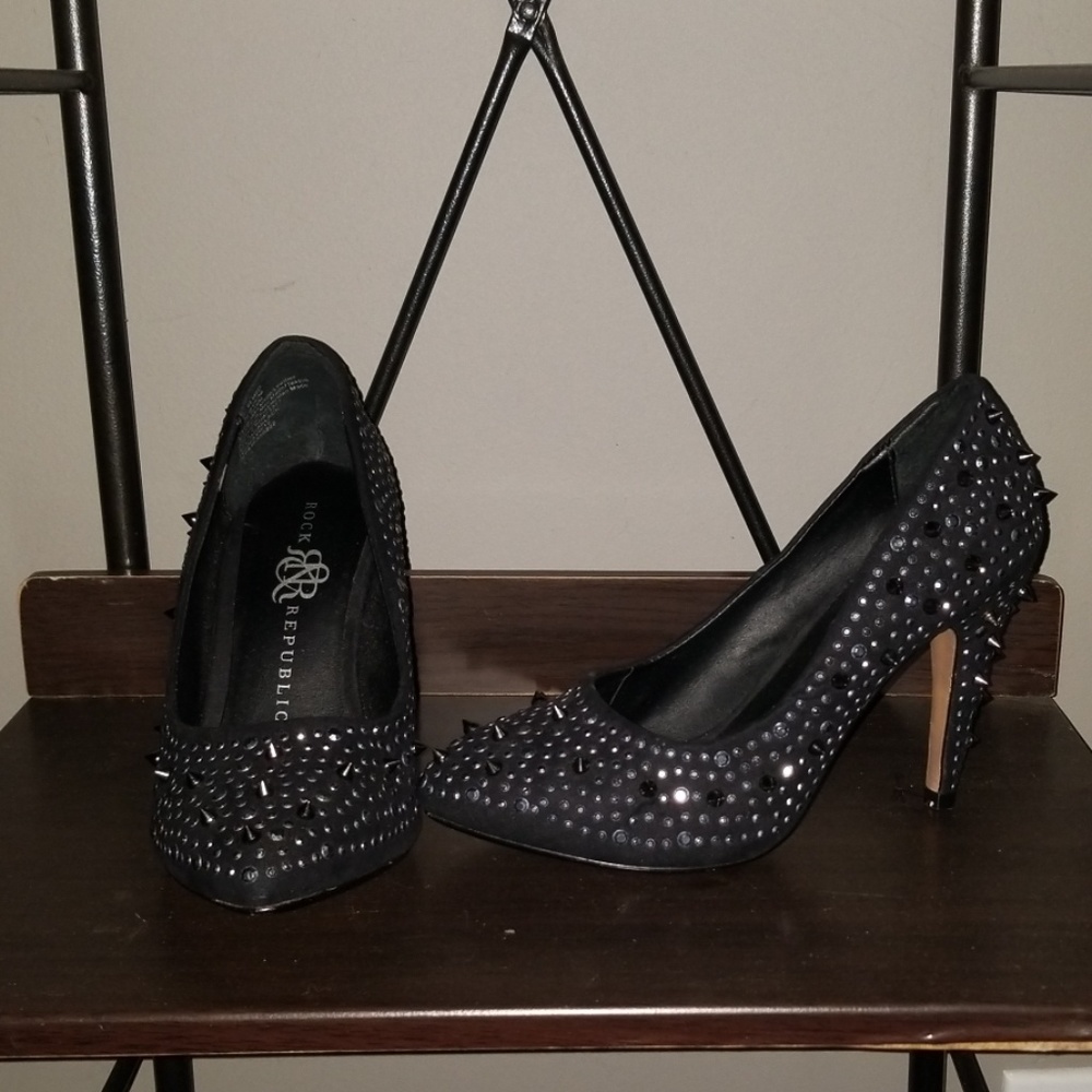 Rock & Republic studded heels